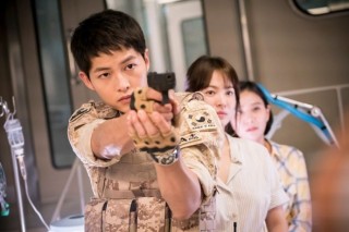 ‘Descendants of the Sun’ to premiere in Japan