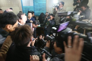 Saenuri manages compromise on nomination