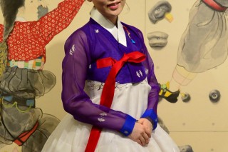 Despair of Koreans in 20s, 30s behind whimsical images