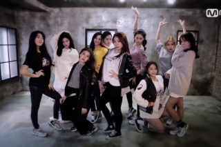 ‘Produce 101′ winners release ‘Crush’