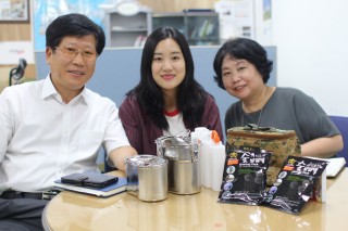 Working cook: The consummate comfort cooking kit (No fire) Working cook: The consummate comfort cooking kit (No fire)