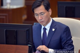 [BREAKING] South Chungcheong Governor Ahn Hee-jung accused of raping secretary