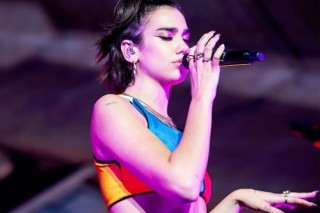 Dua Lipa ‘rules’ first solo concert in Seoul