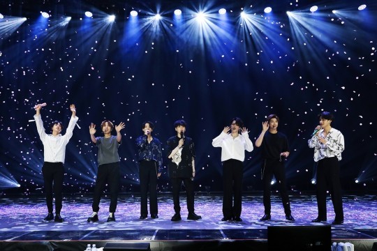 K-Pop Continues To Reach Global Audiences Through Virtual Concerts and Fanmeets