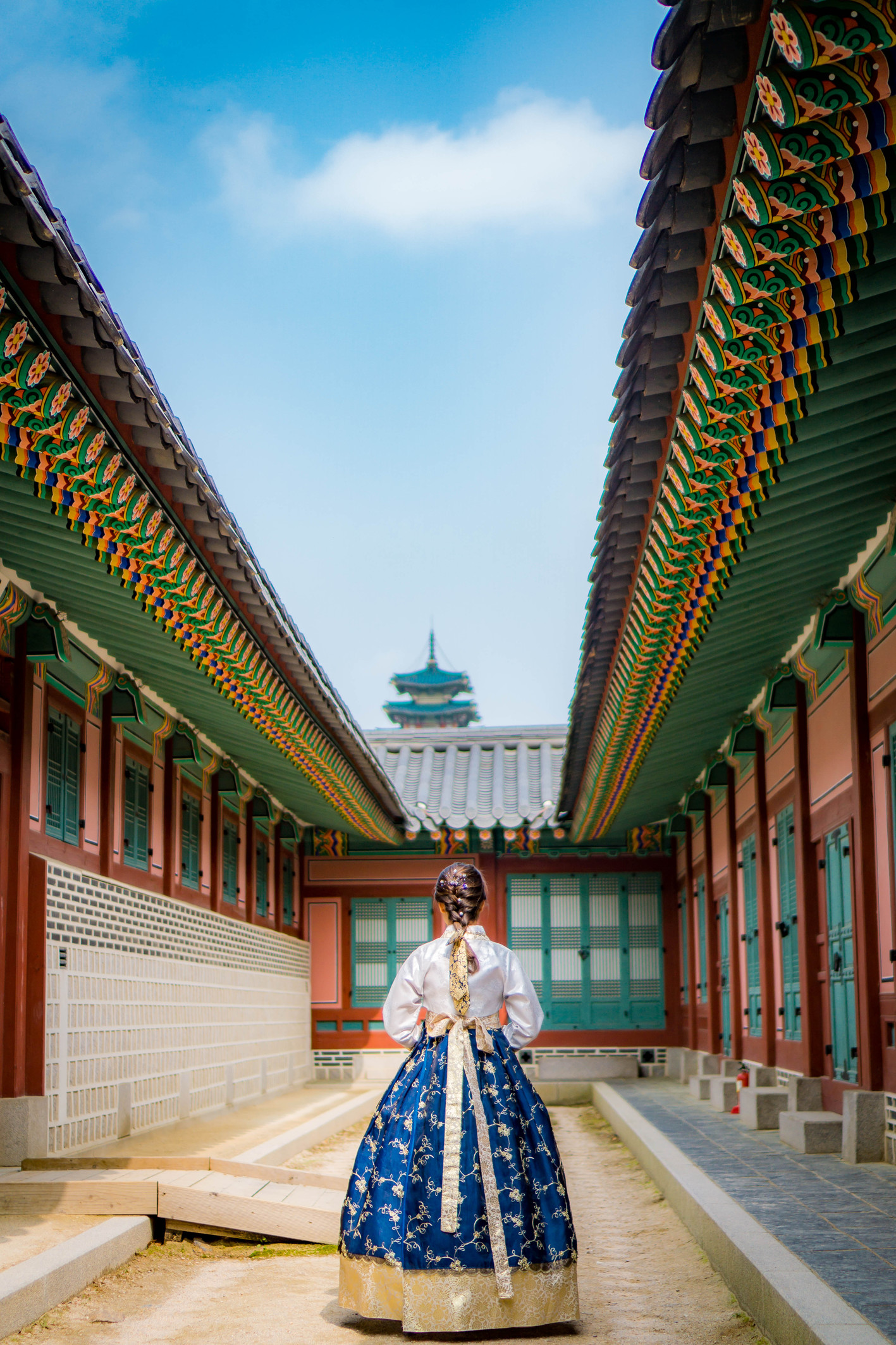 Traditional clothing of East Asia that speaks history