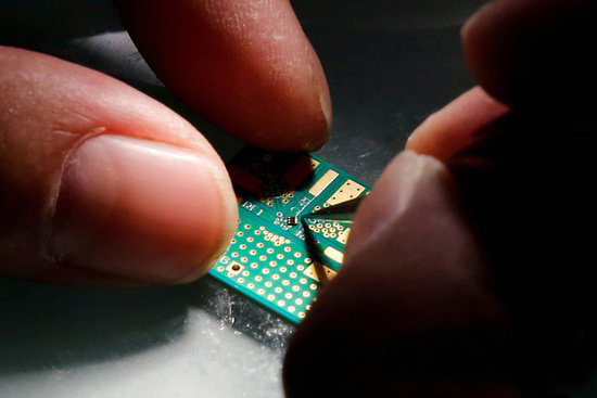 Japan Is Trying to Revitalize the Semiconductor Industry.
