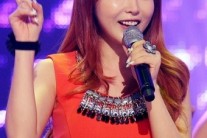 [이슈탐구]홍진영, 거침없는 입담으로 ‘라스’ 시청률 견인
