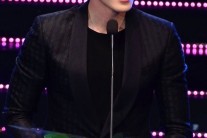 김우빈 특별상…연기도 모델도 ‘역시 대세남’ 인증