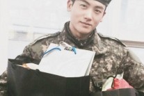 박형식 데뷔 4주년 인증샷, 군복 입고 ‘훈남 카리스마’