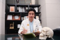 리젠 오명준 원장 “단순한 미(美) 아닌, 콤플렉스 치유-삶의 희망 주고 싶다”