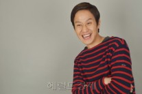 “쓰레기는 영원한 니꺼…문자받고 행복”