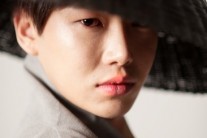 오삿갓, 아이돌 가수들의 든든한 지원 속에 승승장구
