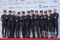 [가온K팝어워드]男 엑소-女 씨스타, 3관왕 차지하며 ‘대세’ 입증(종합)