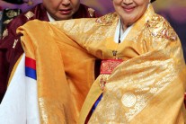 ‘영화계의 어머니’ 황정순 별세…“역대 여우조연상 최다 수상자”