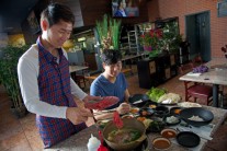 LA한인타운 식당 주인의 축구 이야기