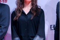 이기우, 연인 이청아 모친상 위해 조문 ‘애틋’