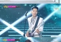 씨엔블루, 더 강렬하게 더 파워풀하게! ‘고품격 라이브’