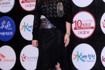 신예 트로트 가수 신초아, 데뷔 앨범 발매 연기.. 활동 임시 중단