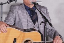 [이슈현장]윤종신 “에디킴이 잘 될 수 있도록 최선 다할 것”