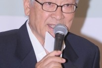 이순재 “젊은 친구들에 지지 않도록 최선 다할 것”