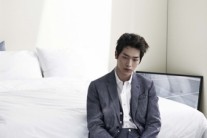 서강준, 여성 팬 사로잡는 나른한 주말 침대 모습 공개