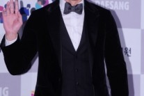 정우성 측, 열애설 공식입장 “본인 확인 결과..사실 아니다”