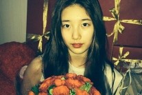수지,’성년의 날’ 기념 셀카 공개…”꽃보다 예쁘네~”