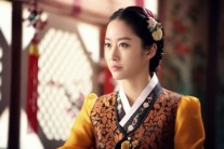 ‘조선 총잡이’ 전혜빈, 매혹적인 스틸컷 전격 공개 ‘관능적’