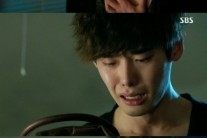 ‘닥터 이방인’ 이종석, 父 떠올리며 오열…시청자 울렸다