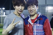 빅스 레오, 박지성과 훈훈 투샷..’어릴적 우상’에 긴장한 ‘브이’