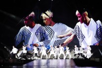 엑소, 중국 우한 단독 콘서트 ‘특급인기’