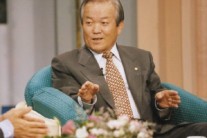 신봉승 작가, “내가 정사 사료에 매달리는 이유는~”