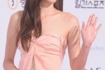 전지현, 장백산 생수 모델 해지 요청 불구 네티즌 비난