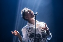 이문세 갑상선암 수술, 브랜드 콘서트 17만명 대단원