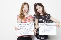 에이핑크 유닛 보미-남주, ‘마이달링’ 민낯 친필 셀프홍보