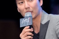 [이슈현장]‘해적’ 김남길, 코믹 캐릭터 변신 “말도 안되게 웃겨”