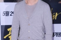 윤계상, 뇌수막염으로 입원…”god 콘서트 차질 없다”