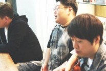 투빅, 신곡 ‘뒤로걷기’ 어쿠스틱 라이브 영상 공개