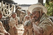 ‘군도’ 윤종빈 감독 “마동석, 아는 사람 중 힘 가장 세다”