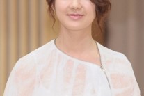 이요원, 10년 만에 둘째 딸 출산…”복귀 계획은?”
