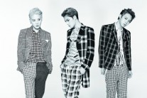 JYJ 3년만에 사인회 개최,,,팬들 문의 쇄도