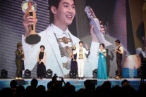 헨리, 홍콩 ‘메트로 라디오 만다린 히트 뮤직 어워드 2014′ 3관왕 쾌거