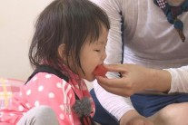 ‘아빠 어디가’정웅인 막내딸 다윤의 먹방은 계속된다