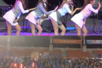 베스티 군통령 위엄, 위문공연장 초토화 영상 화제