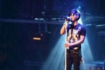 이승환, ‘차카게 살자’ 2분 만에 초스피드 매진 ‘기염’