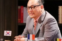 ‘패혈증 추정’ 신해철 중환자실로 옮겨…“수술 도중 세균에 감염된 듯”