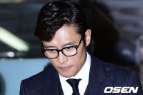 이병헌 20분간 법정 화장실에 숨어…왜?