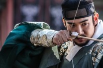 ‘상의원’ 이원석 감독 “갈비찜 먹는 유연석 모습이 외로워 보여 캐스팅”
