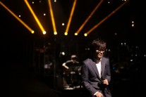 김동률, 노래만으로 감동 자아내는 명품 공연