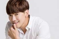 비, 입생로랑 중국어권 대표 모델 낙점 ‘글로벌 아이콘 입증’